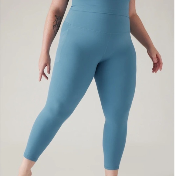 Athleta Salutation Stash 7/8 Tight Legging - Picture 1 of 11